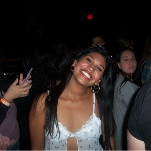 Meet your Posher, Sahiti